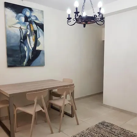 Sunshine Court 3 Apartment